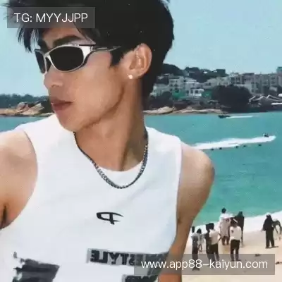 黄婧茵